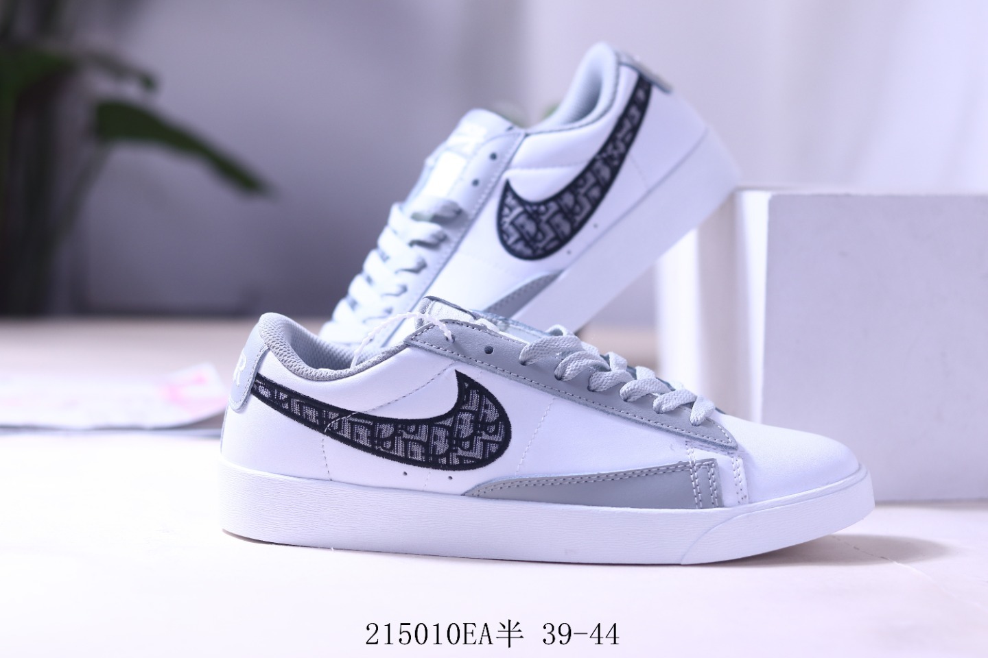 US$ 109.00 - NIKE BLAZER LOW x dior - www.aclotzone.com