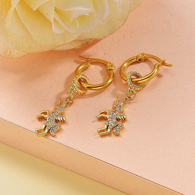 Brincos de unicórnio em aço inoxidável com joias folheadas a ouro e design artesanal
