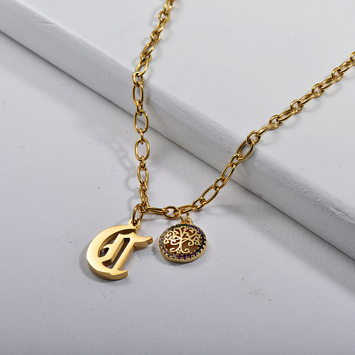 Letra gótica dorada personalizada C con collar de encanto de cobre con árbol de la vida