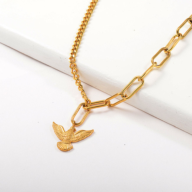 Collier de chaîne à maillons mixtes ovale avec pendentif aigle en or