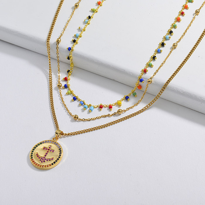 Collier en couches de chaîne de perles colorées de charme rond d'ancre d'or de mode
