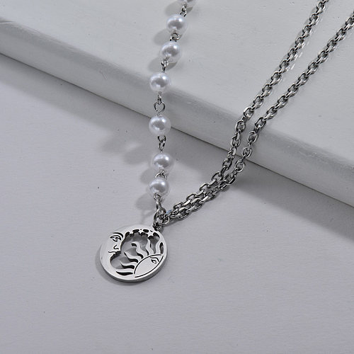 Sol de plata con colgante de luna con collar de cadena de eslabones mezclados de perlas