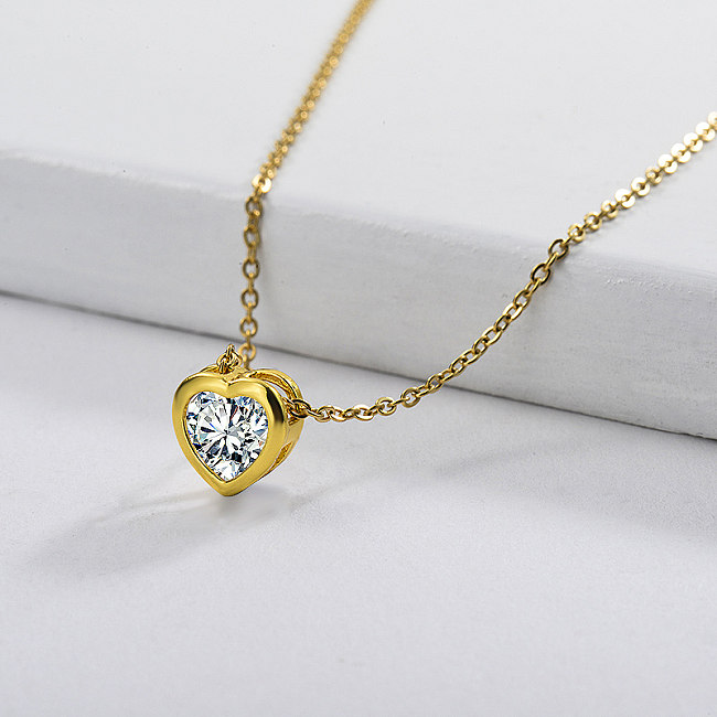 Amuleto de coração de cobre dourado fofo com colar de zircão para namorada