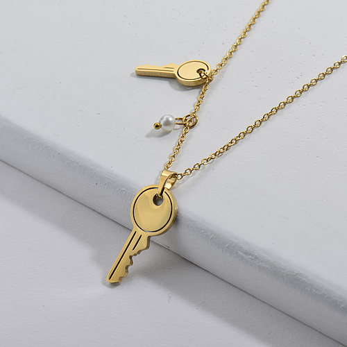 Dainty Double Key Pendant With Pearl Necklace For Women
