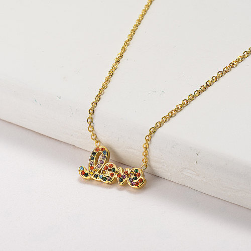 Collar de oro AMOR de diamantes de color de moda