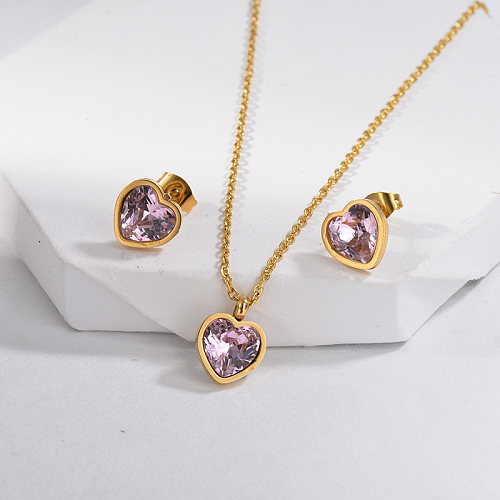 Conjunto de boda de corazón de piedra de cristal de rubí chapado en oro rosa de acero inoxidable