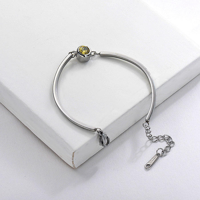 Bracelet manchette en acier inoxydable avec breloque zircon
