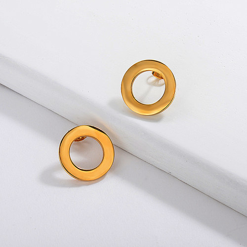Gold Simple Circle Stud Earring