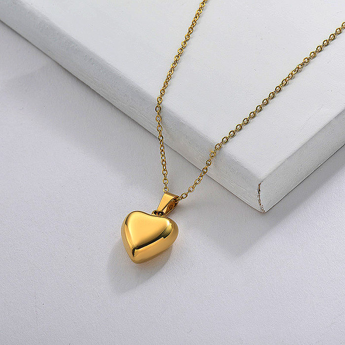 Heart Pendant Necklace in Stainless Steel