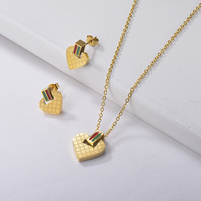 Conjunto de pendientes de collar de corazón de marca famosa de oro de acero inoxidable de moda