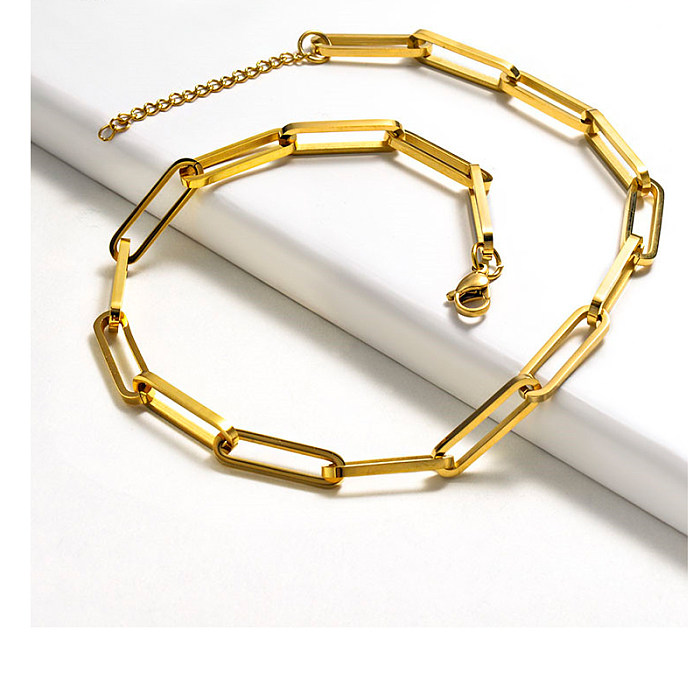 Simple fashion style gold necklace