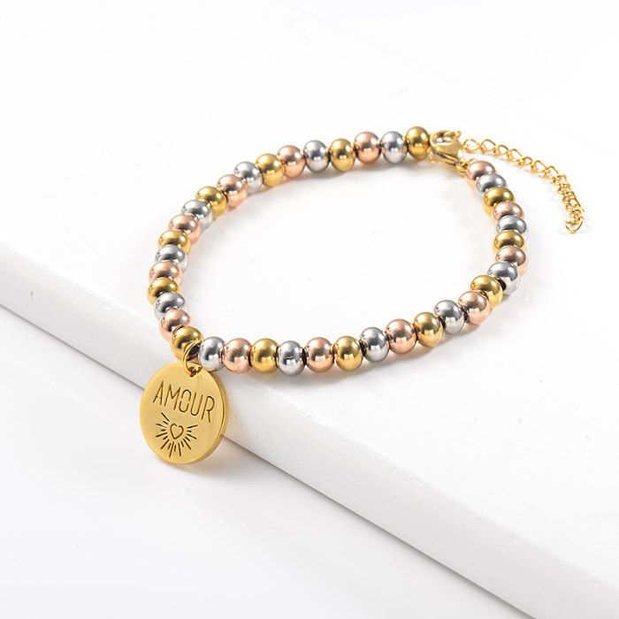 Bracelet de perles plaqué or avec pendentif AMOUR rond personnalisé