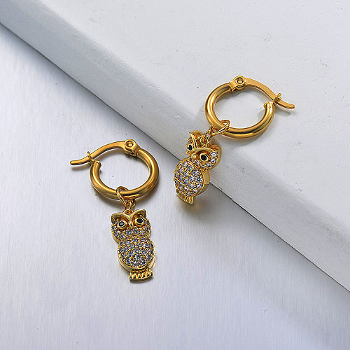 Boucles d'oreilles hibou en acier inoxydable de conception faite à la main de bijoux plaqués or