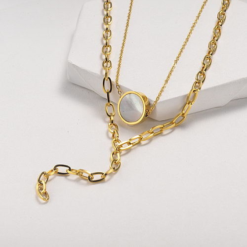 Round pendant layered gold necklace
