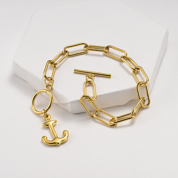 Chain link gold plated stainless steel bracelet with pendant