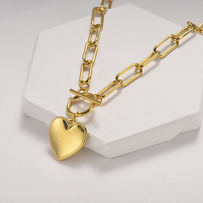 قلادة مربعة من الذهب بقلادة على شكل قلب - Jewenoir