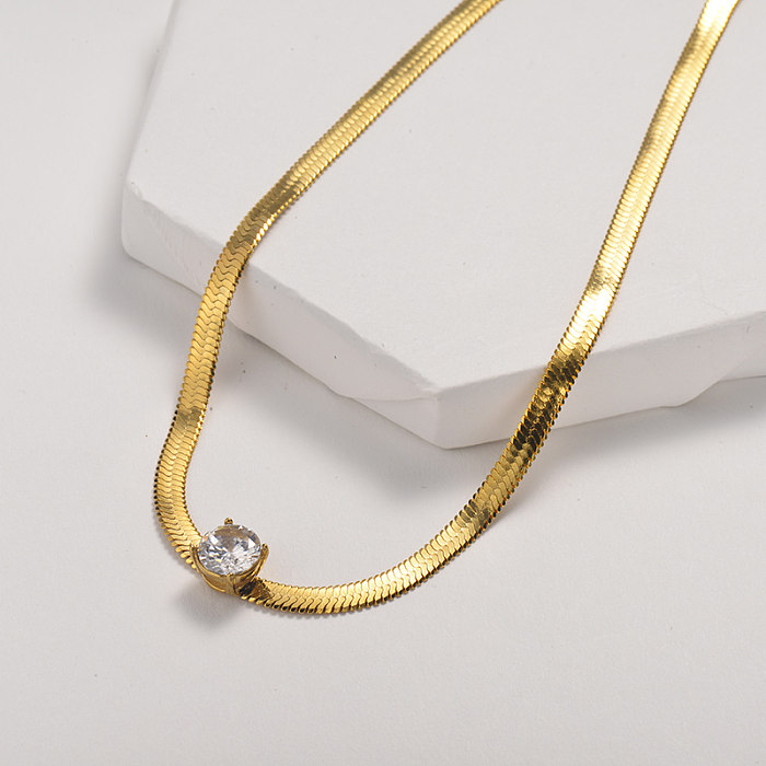 Diamond fashion style gold necklace