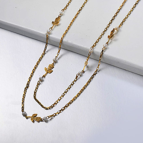 Pequeno colar de ouro em camadas em forma de flor