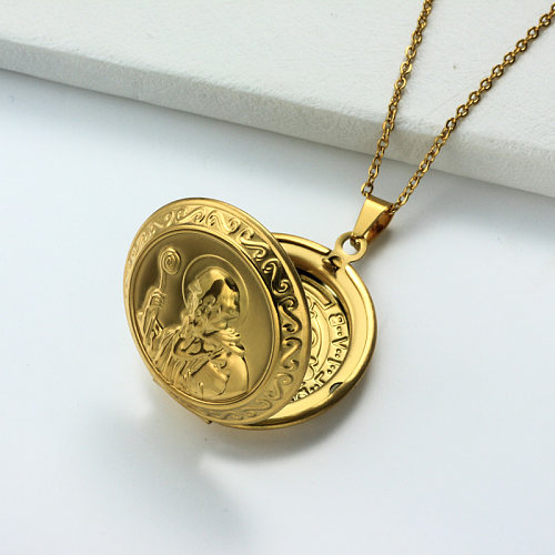 Colar pendente de medalhão banhado a ouro 18k de aço inoxidável -SSNEG143-32402
