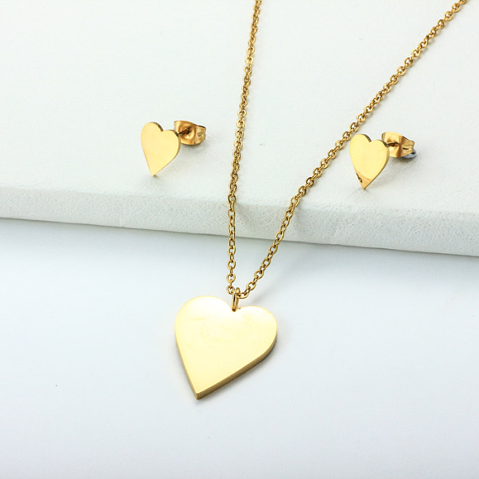 طقم مجوهرات على شكل قلب مطلي بالذهب 18 قيراط من الفولاذ المقاوم للصدأ -  SSCSG143-32373 - Jewenoir