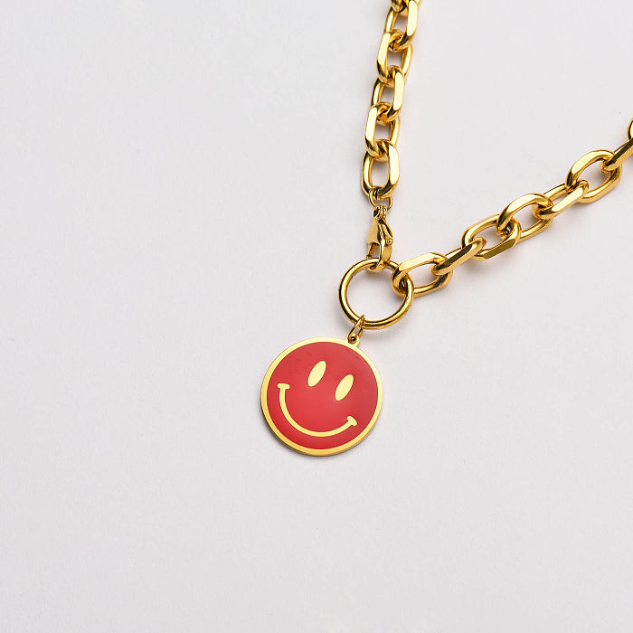 Collar de cadena gruesa con colgante rojo sonrisa chapado en oro de 18k-SSNEG142-33638