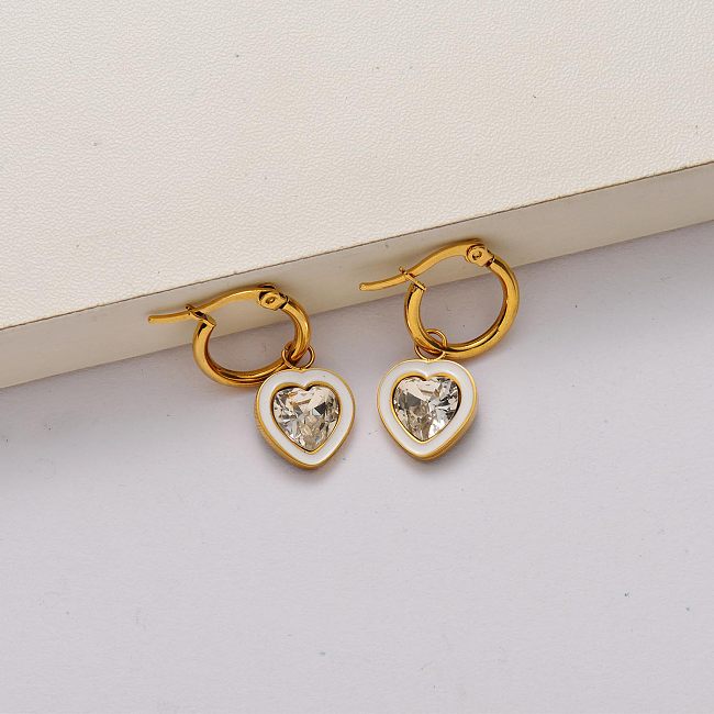 Pendientes de acero inoxidable chapados en oro de 18k con cristales de corazón-SSEGG142-34786