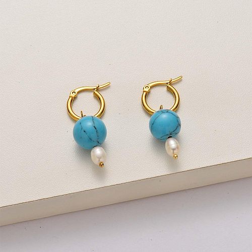 Boucles d'oreilles en acier inoxydable plaqué or 18 carats avec perles d'eau douce turquoise - SSEGG142-34734