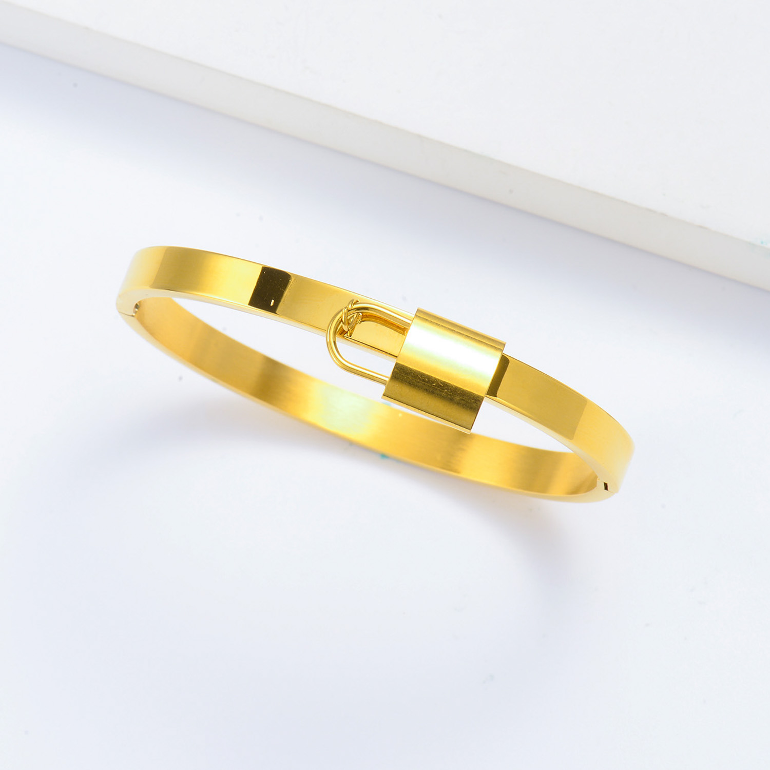 18k gold plated stainless steel lock bangle - Jewenoir
