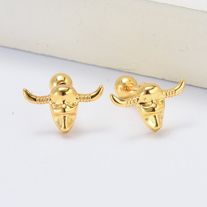 petites boucles d'oreilles piercing tête de taureau plaqué or
