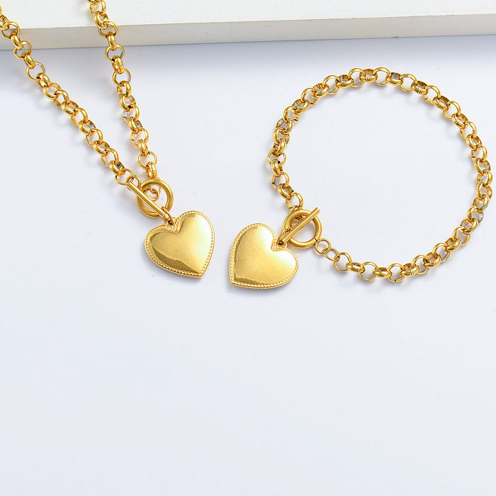 conjunto de pulseira e colar de coração banhado a ouro