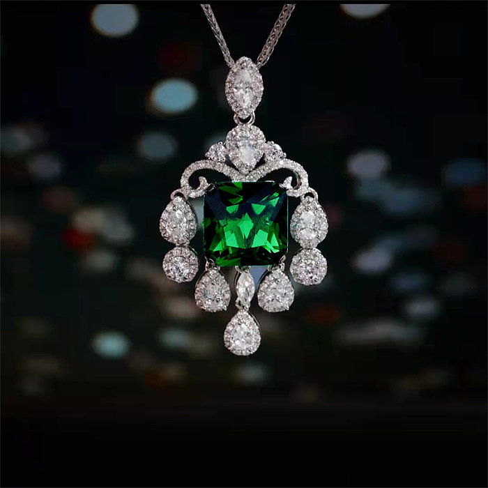emerald and silver plated square luxury necklaces for red carpet