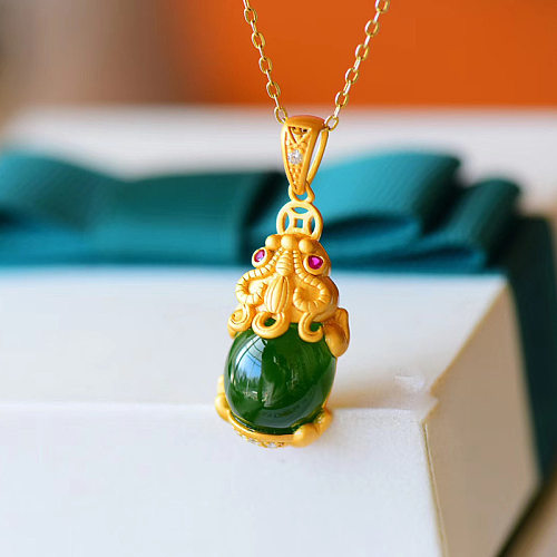 Antique Green Jade Brave Troops Gold Pendant for Women