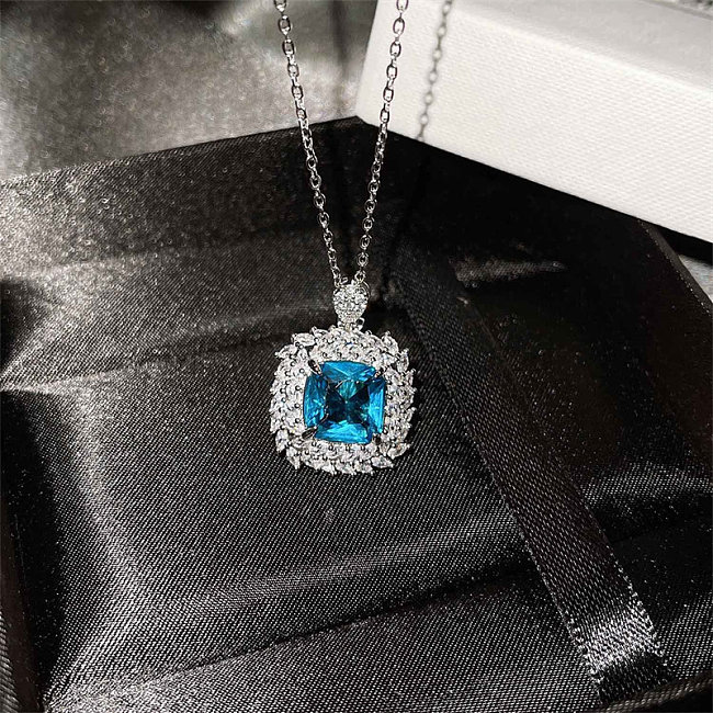 collier saphir bleu avec diamant pour femme