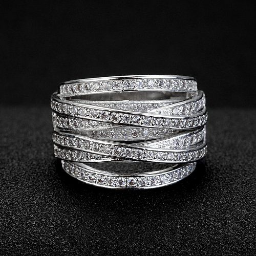 Anillos chapados en plata con diamantes de moda para mujer.