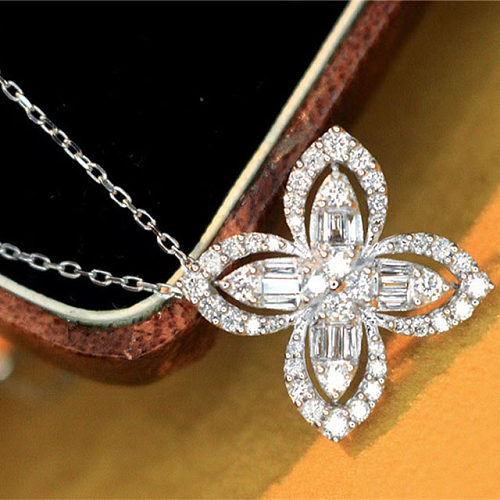 Women's Diamond Four Leaf Clover necklace