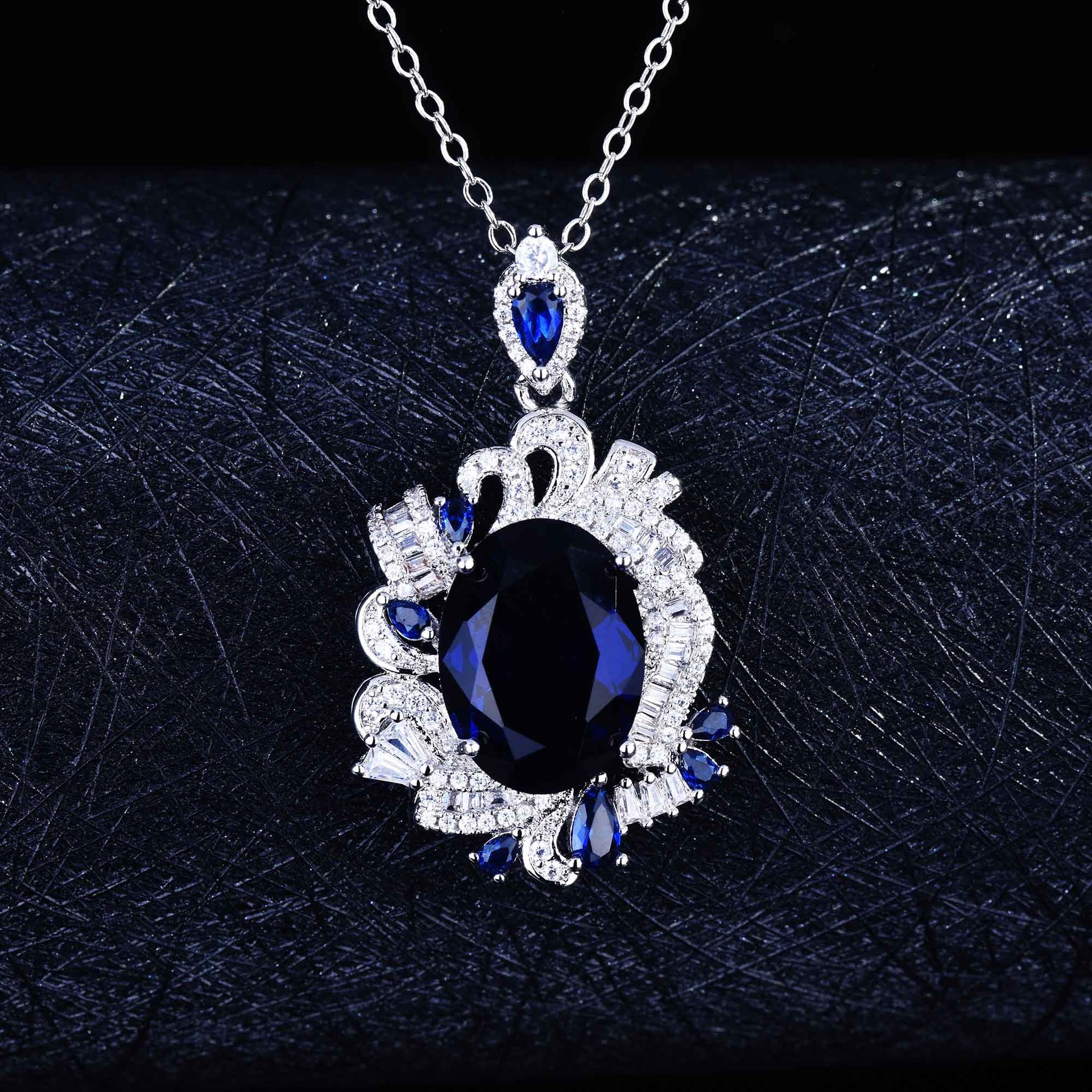 قلادة الماس الياقوت الأزرق للمرأة - Jewenoir