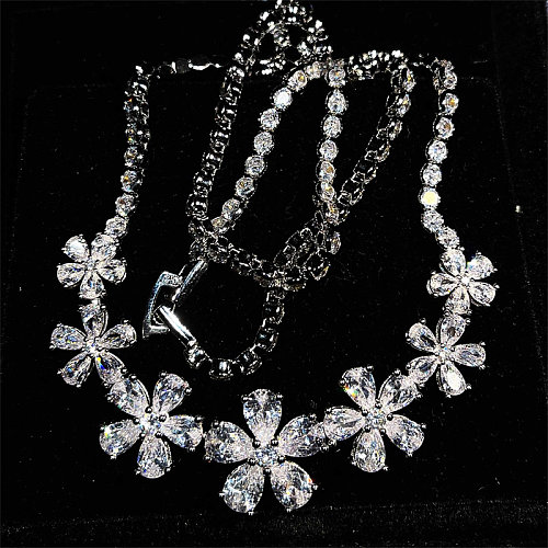 luxury seven flowers diamond necklaces for women