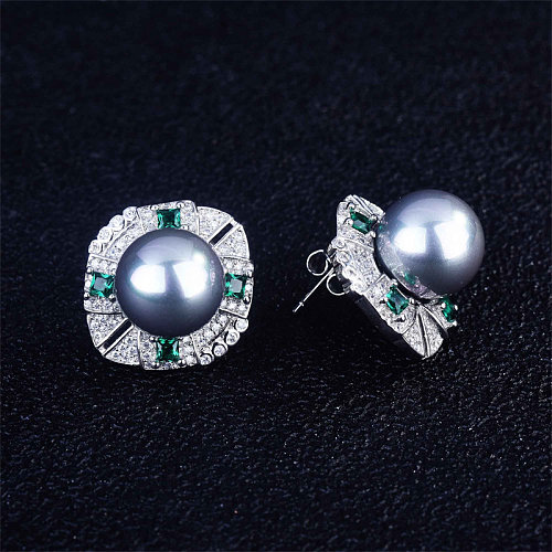 Women's Black Pearl earrings with diamond