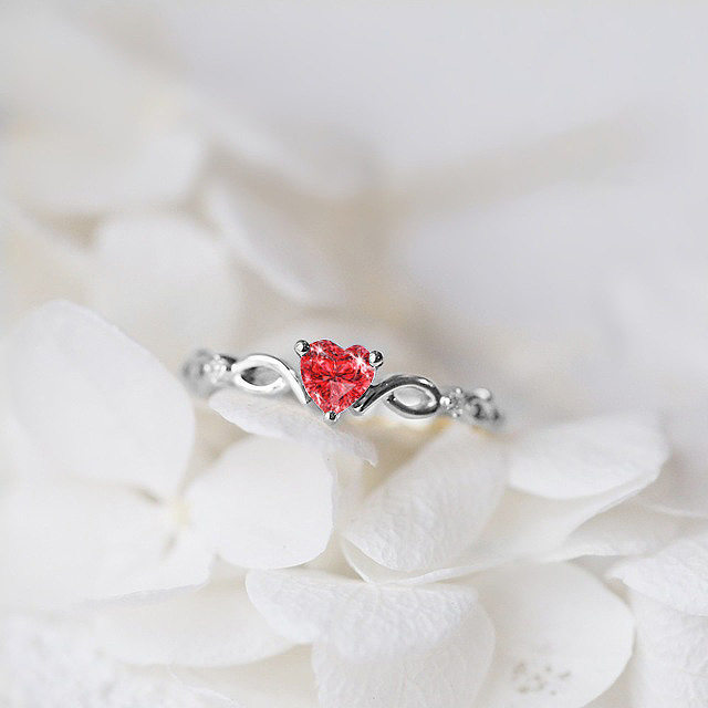 anéis de noivado de coração de pedra preciosa personalizados para mulheres