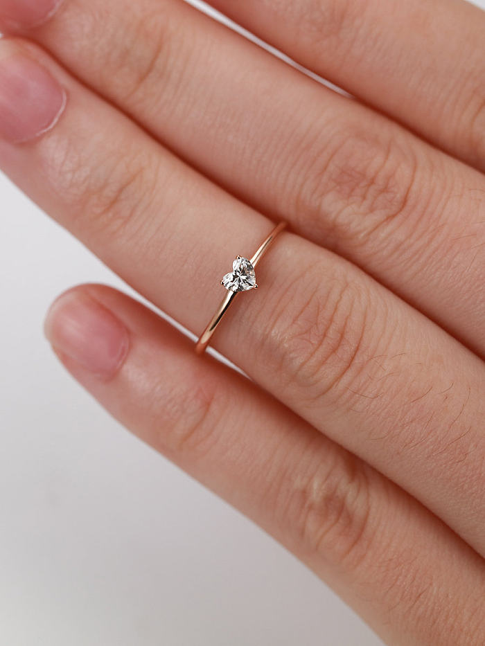 anillos de corazón plateados de moda simple para mujer