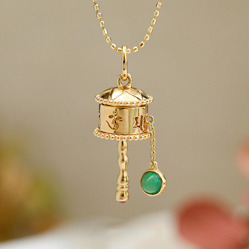 colares de ouro antigo com esmeralda para proteção