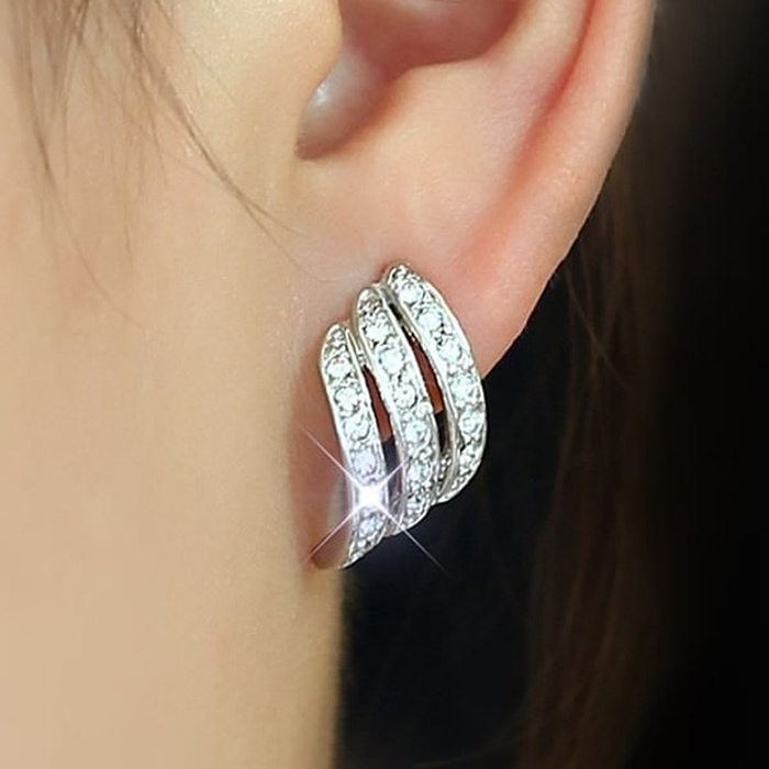 kundenspezifische Roségold-Diamantohrringe für Frauen