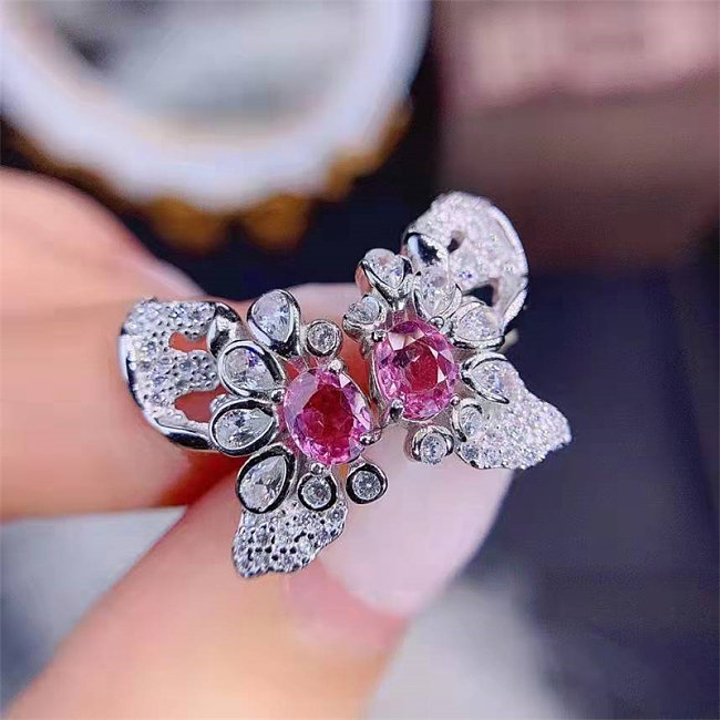 Bonitos pendientes de mariposa con diamantes de cuarzo rosa para mujer