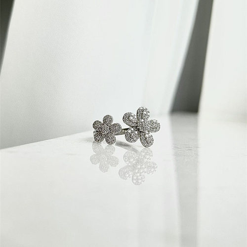 pretty diamond daisy rings for women