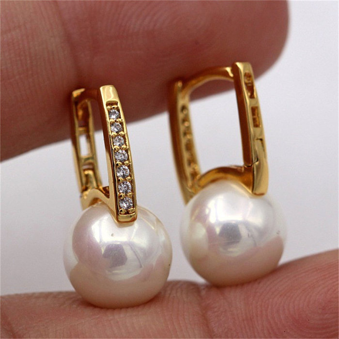 beautiful 18k gold earrings with natural pearl for women