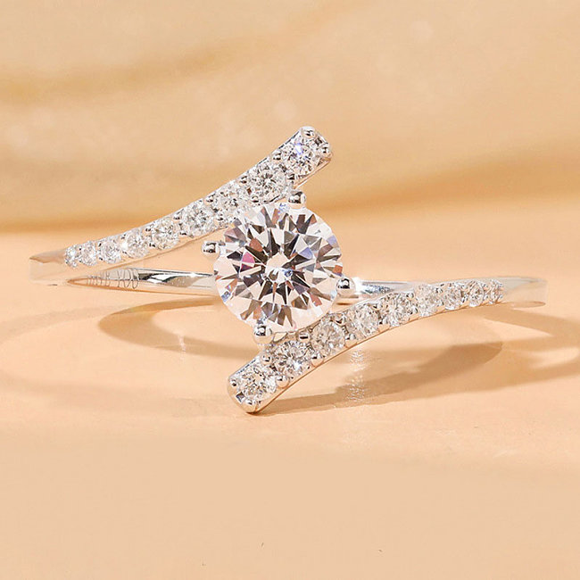 pretty diamond rings design for women