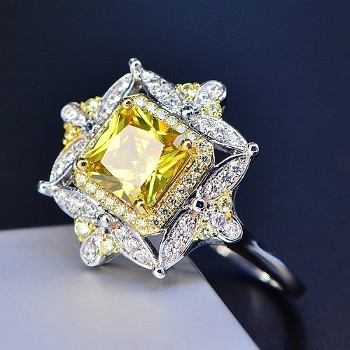 Hermosos anillos de citrino natural de moda para mujer.