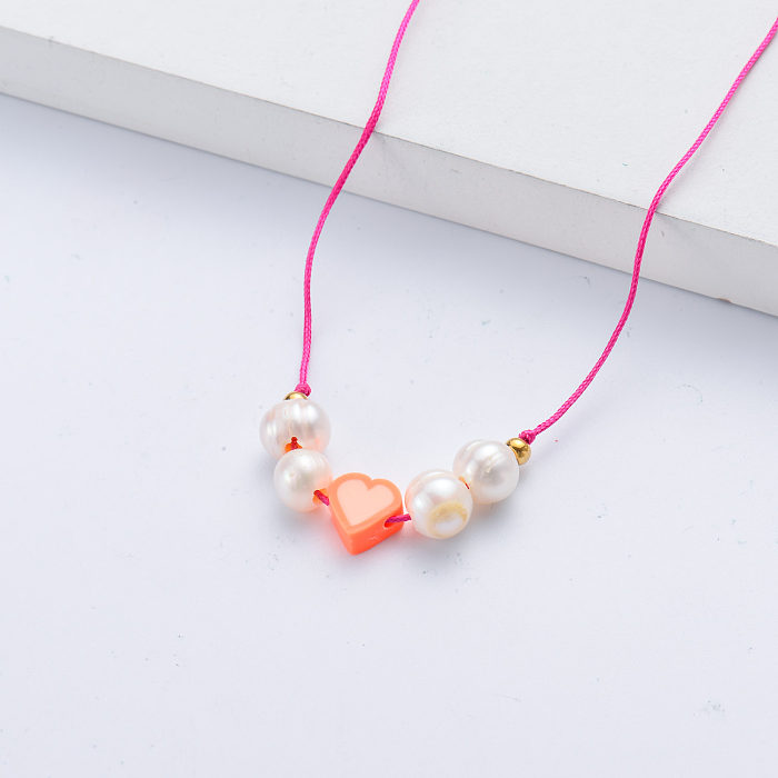 vente en gros breloque coeur rose avec collier de perles d'eau douce pour petite fille