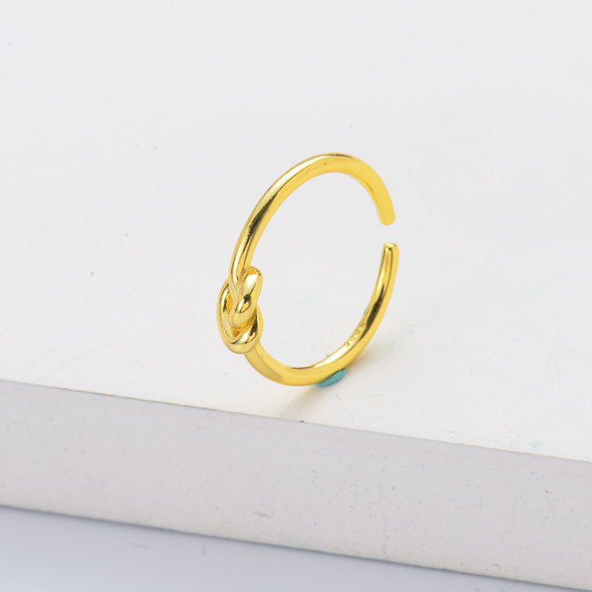 moderno anillo de plata de ley ajustable con nudo chapado en oro de 18 quilates