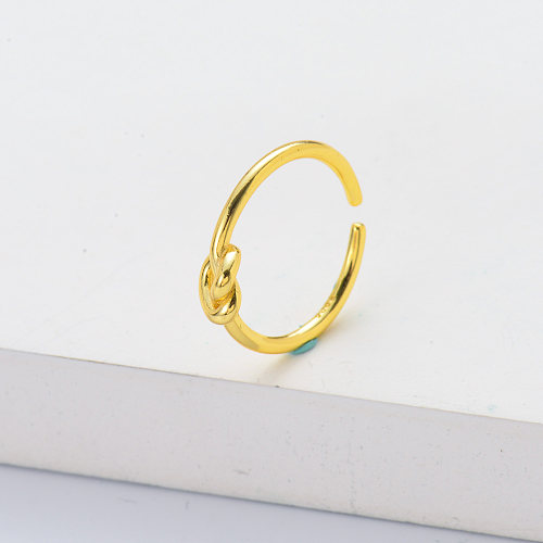 moderno anillo de plata de ley ajustable con nudo chapado en oro de 18 quilates